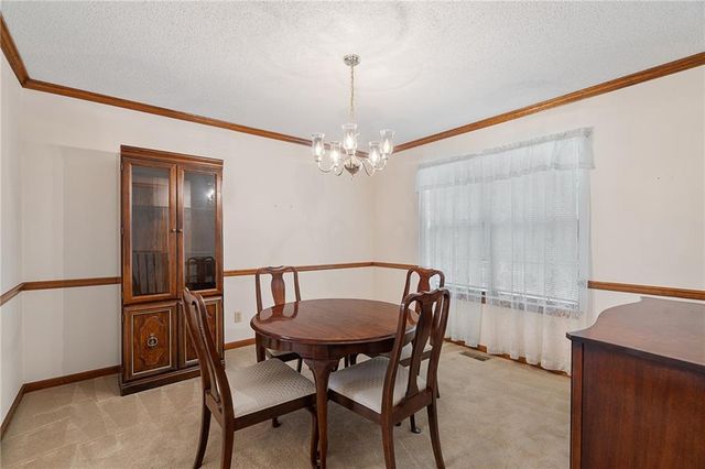 23985 W 57th Terrace, Shawnee, KS 66226