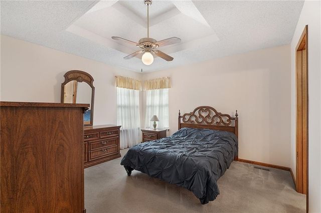 23985 W 57th Terrace, Shawnee, KS 66226