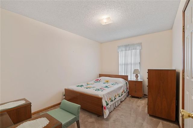 23985 W 57th Terrace, Shawnee, KS 66226