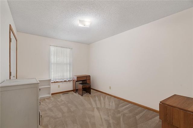 23985 W 57th Terrace, Shawnee, KS 66226