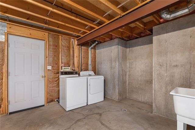 23985 W 57th Terrace, Shawnee, KS 66226