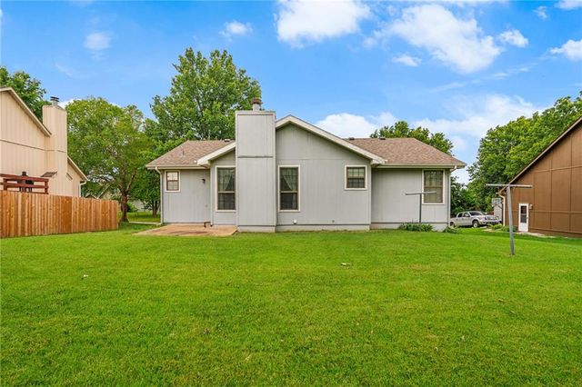 23985 W 57th Terrace, Shawnee, KS 66226