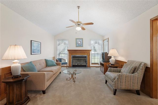 23985 W 57th Terrace, Shawnee, KS 66226