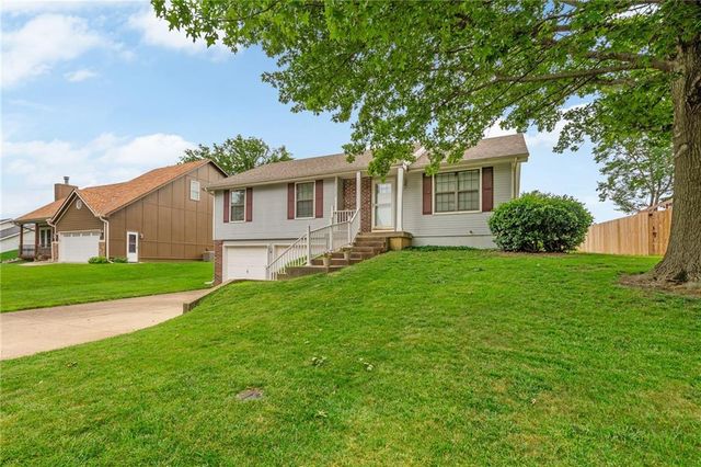 23985 W 57th Terrace, Shawnee, KS 66226