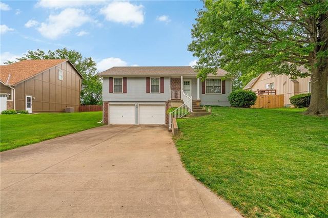 23985 W 57th Terrace, Shawnee, KS 66226