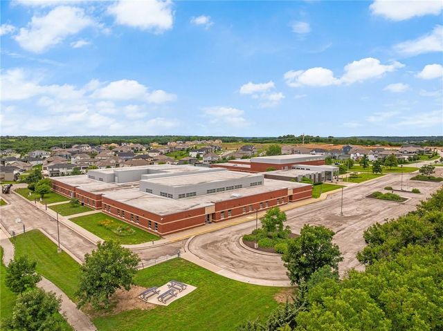 23985 W 57th Terrace, Shawnee, KS 66226