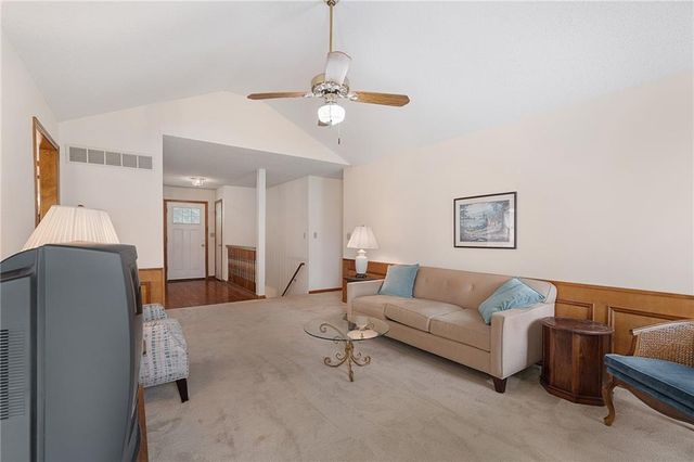23985 W 57th Terrace, Shawnee, KS 66226