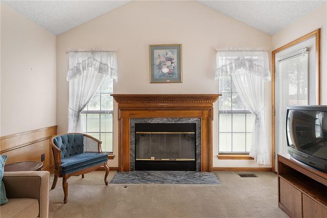 23985 W 57th Terrace, Shawnee, KS 66226