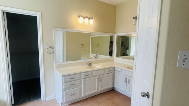6805 Cromarty LN, Austin, TX 78754