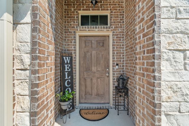 574 Balboa Trail, Azle, TX 76020