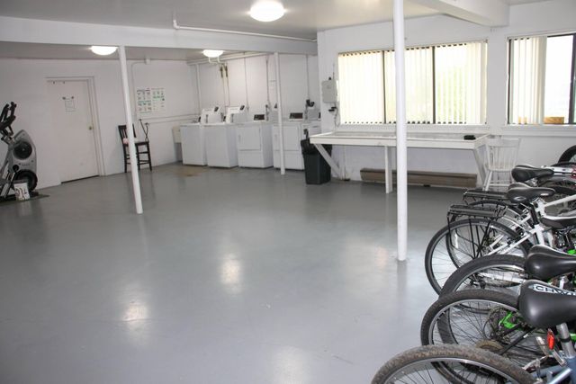 1265 S Maple Road 207, Ann Arbor, MI 48103