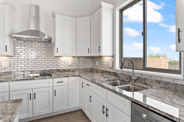 930 N Blue Slate Drive N, Vail, AZ 85641