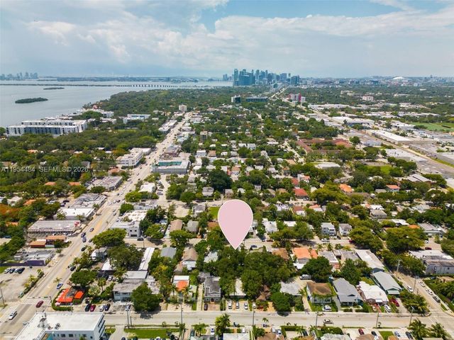 555 NE 70th St Studio, Miami, FL 33138