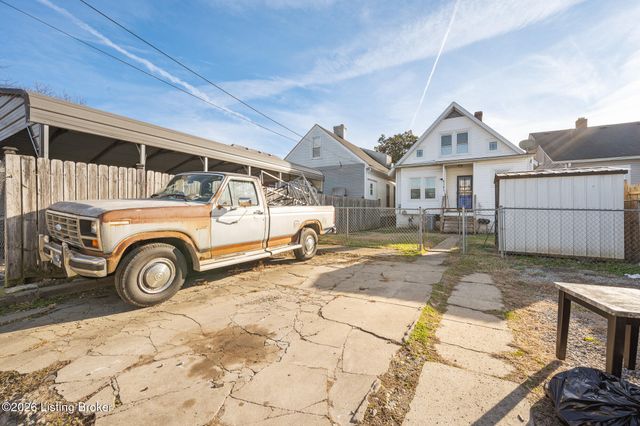 2121 W Oak St, Louisville, KY 40210