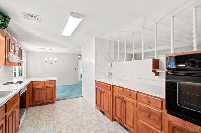 7 Myrna Road, Framingham, MA 01701