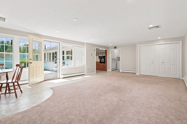 7 Myrna Road, Framingham, MA 01701