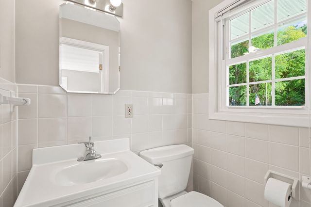 7 Myrna Road, Framingham, MA 01701