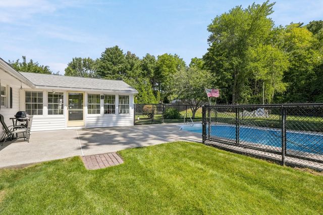 7 Myrna Road, Framingham, MA 01701