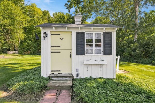 7 Myrna Road, Framingham, MA 01701