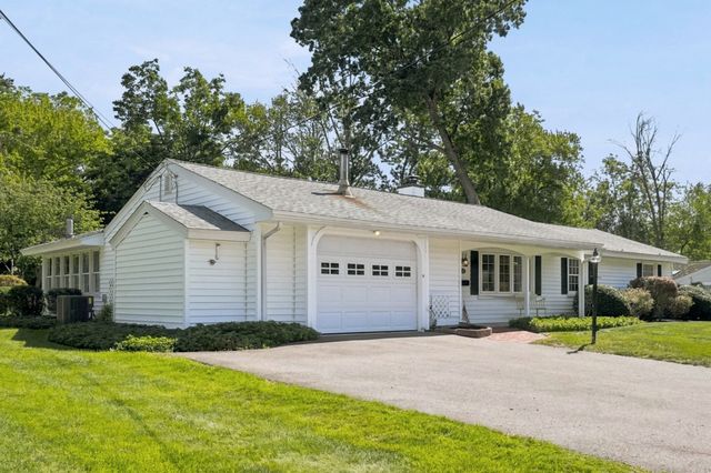 7 Myrna Road, Framingham, MA 01701