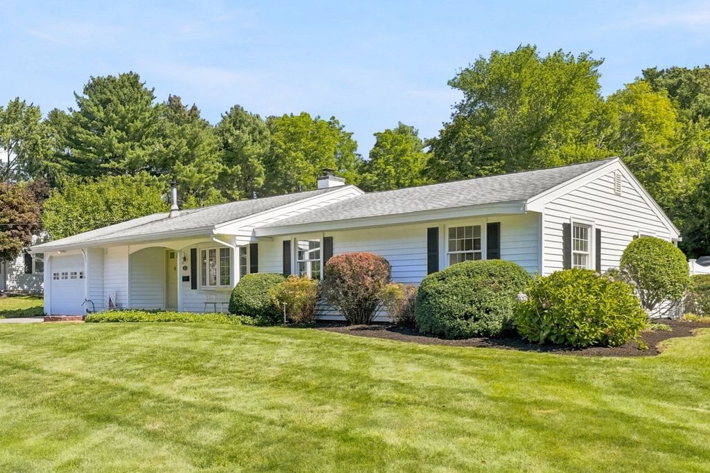 7 Myrna Road, Framingham, MA 01701