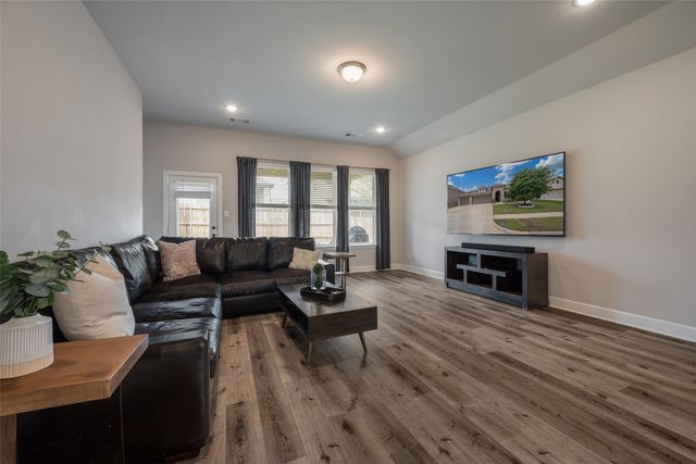 1656 Deerpath Drive, Forney, TX 75126