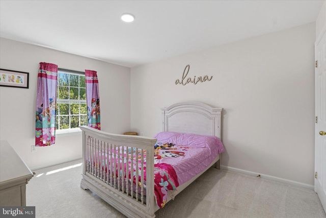 16 HORSESHOE DRIVE DR, Morgantown, PA 19543