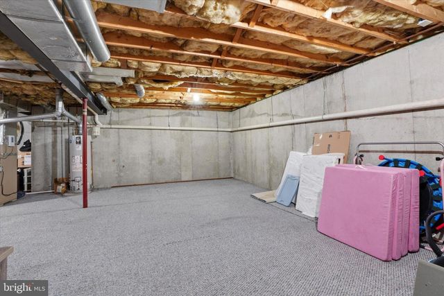 16 HORSESHOE DRIVE DR, Morgantown, PA 19543