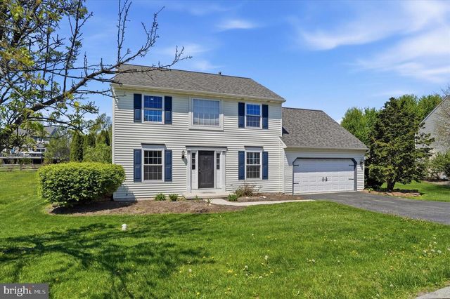16 HORSESHOE DRIVE DR, Morgantown, PA 19543