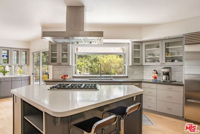 12004 Briarvale Lane, Studio City, CA 91604