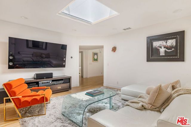 12004 Briarvale Lane, Studio City, CA 91604