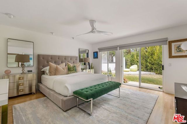 12004 Briarvale Lane, Studio City, CA 91604