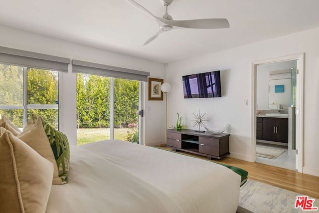 12004 Briarvale Lane, Studio City, CA 91604