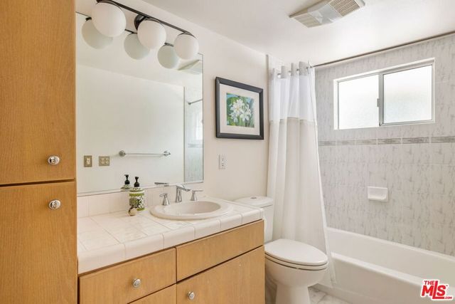 12004 Briarvale Lane, Studio City, CA 91604