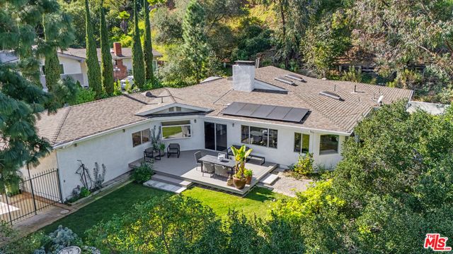 12004 Briarvale Lane, Studio City, CA 91604