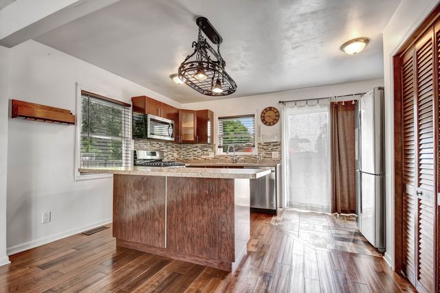 7912 S 85TH Avenue, Justice, IL 60458