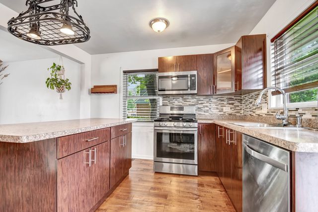7912 S 85TH Avenue, Justice, IL 60458