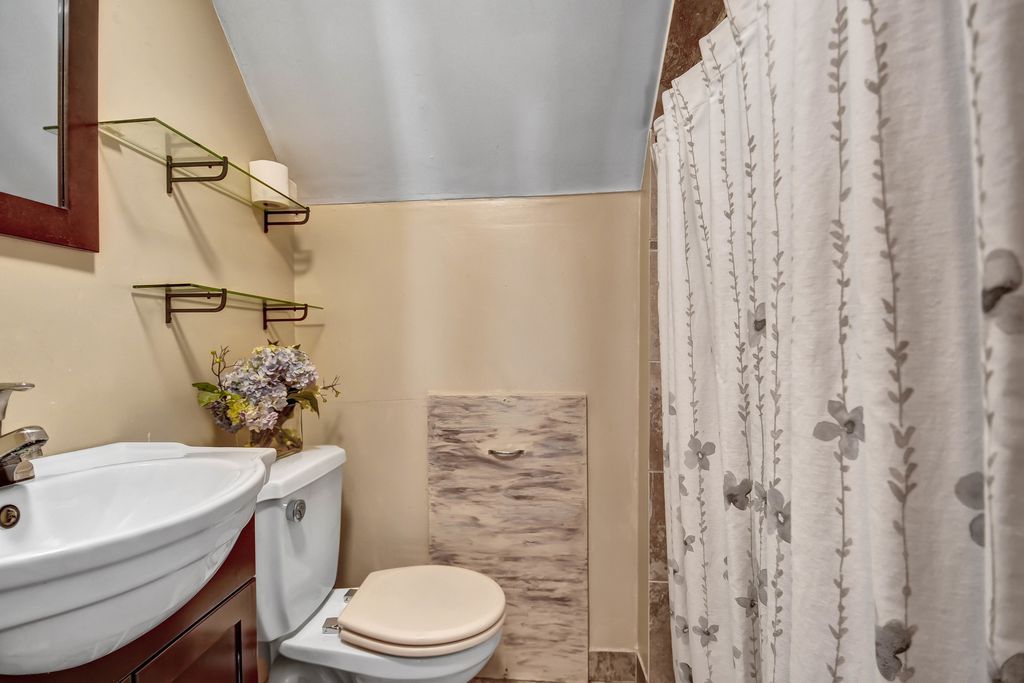 property-img