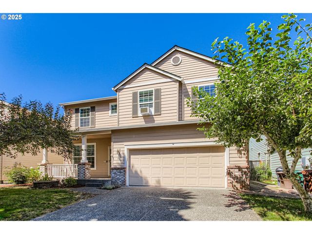 555 Nw HERTEL St, Hillsboro, OR 97124