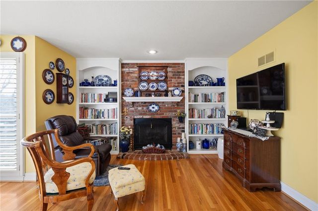 4203 NE 57th Terrace, Kansas City, MO 64119