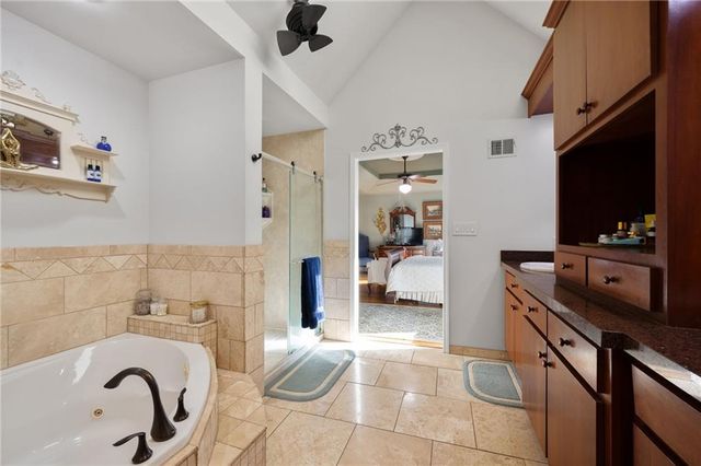 4203 NE 57th Terrace, Kansas City, MO 64119