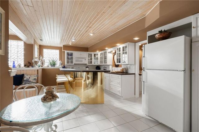 4203 NE 57th Terrace, Kansas City, MO 64119