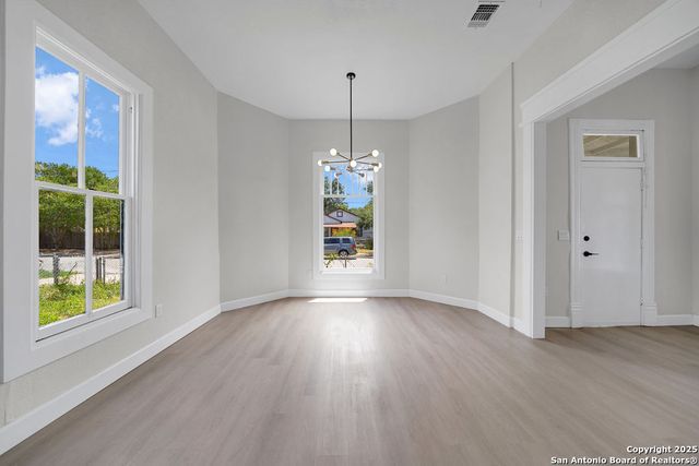 1219 Muncey, San Antonio, TX 78208