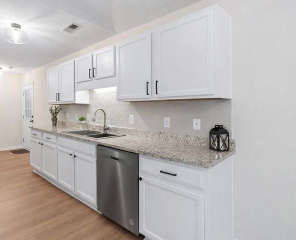 232 Oak Lea Dr., Conway, SC 29526