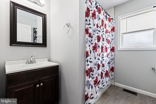 36 WALNUT RD, Millville, NJ 08332