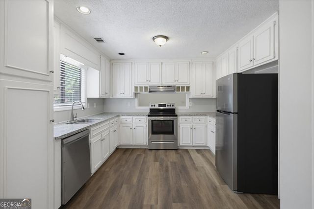 120 Softwood Circle, Roswell, GA 30076