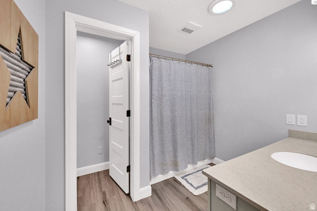 Image 24 of property listing at 2137 W 200 S, Marriott Slaterville, UT 84404