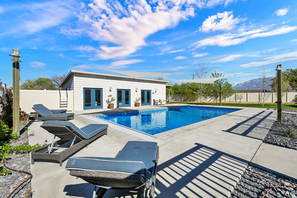 Image 38 of property listing at 2137 W 200 S, Marriott Slaterville, UT 84404