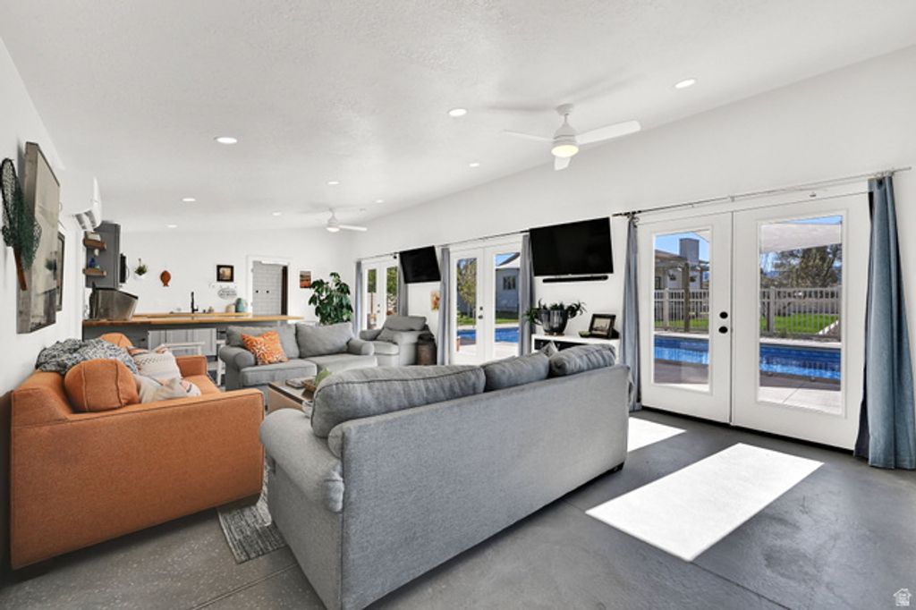 Image 42 of property listing at 2137 W 200 S, Marriott Slaterville, UT 84404