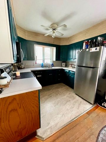 41 Felsmere Avenue, Pawtucket, RI 02861